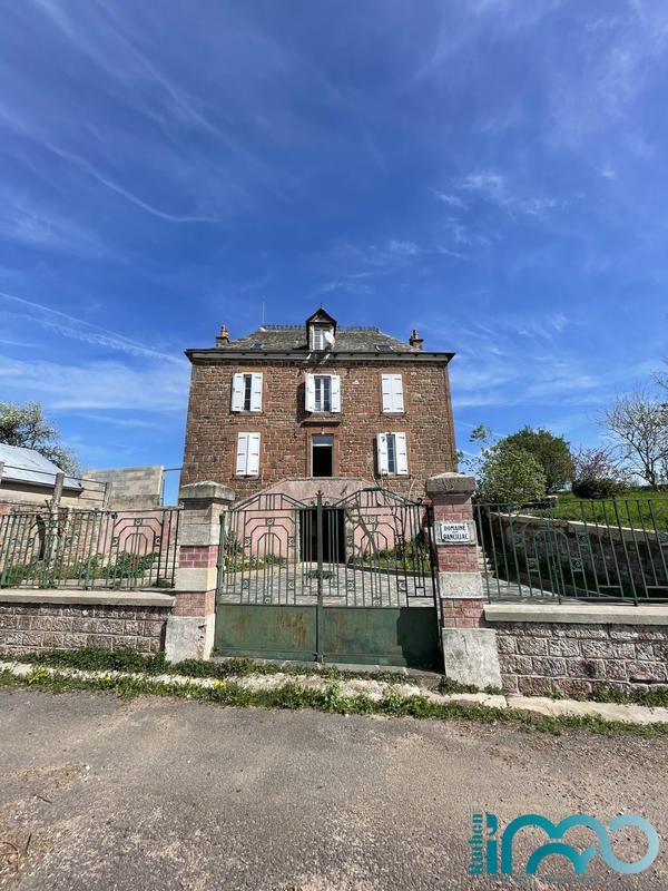 Maison ancienne - 175 m² - 8 pièces