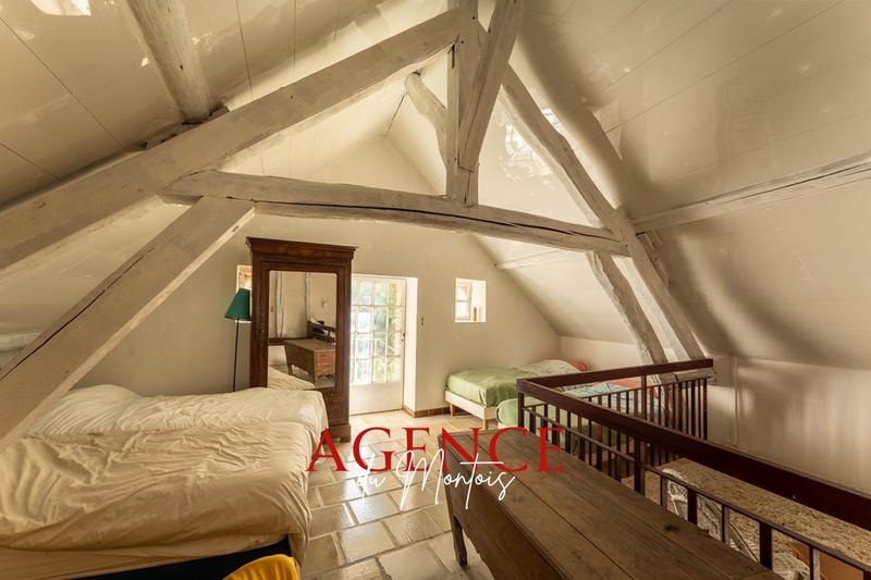 Propriété - 230 m² - 6 pièces