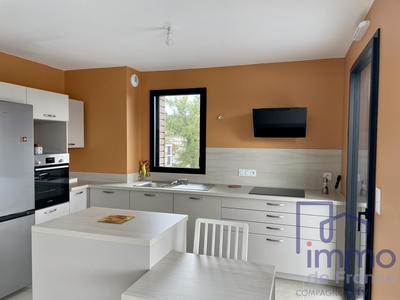 Appartement - 90 m² - 4 pièces