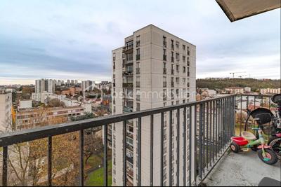 Appartement - 76 m² - 4 pièces