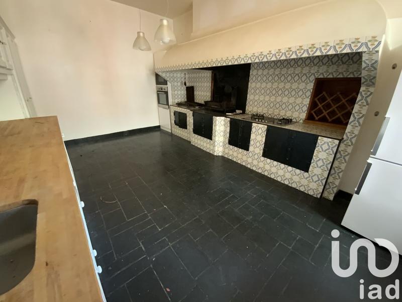 Appartement - 220 m² - 6 pièces