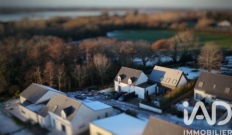 Maison - 95 m² - 5 pièces