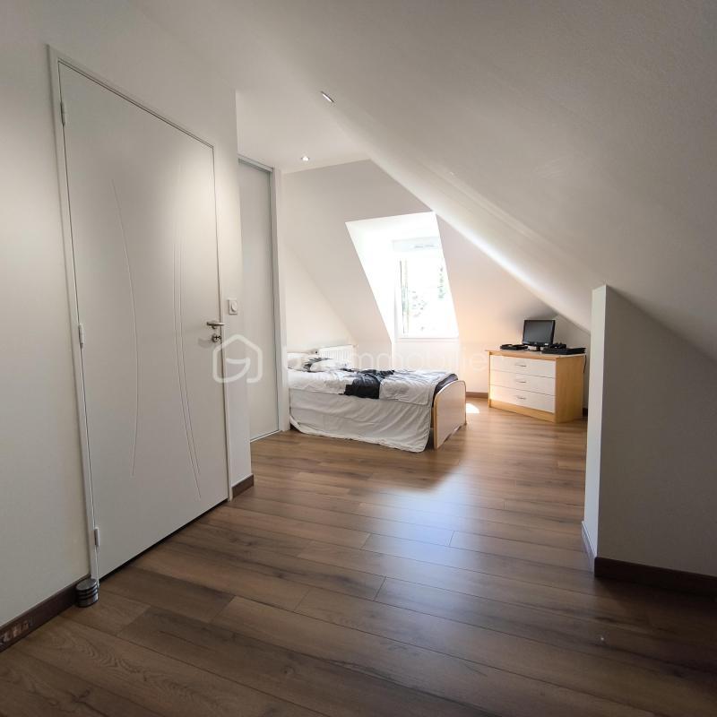 Maison - 213 m² - 7 pièces