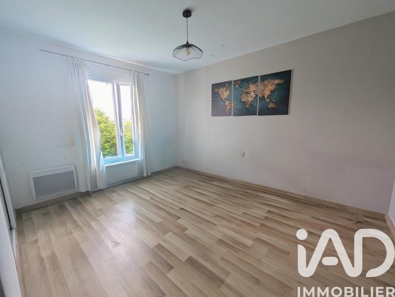 Maison - 219 m² - 9 pièces