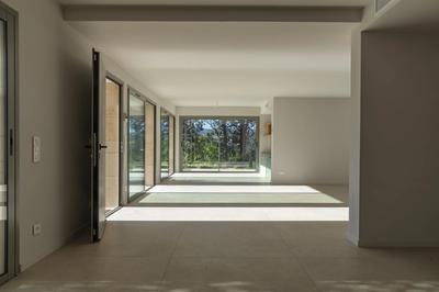 Villa - 219 m² - 8 pièces