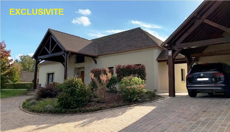 Maison - 349 m² - 9 pièces