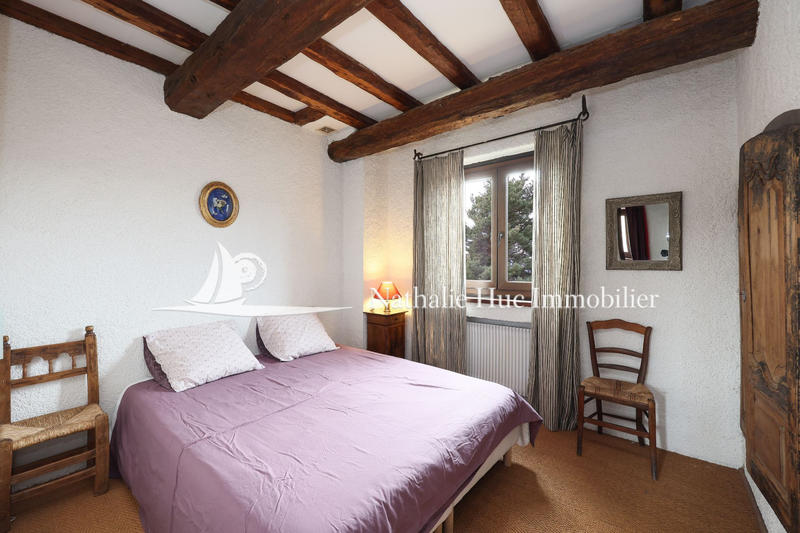 Maison - 210 m² - 8 pièces