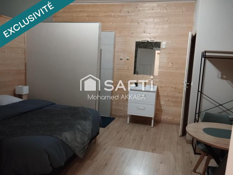 Maison - 250 m² - 8 pièces