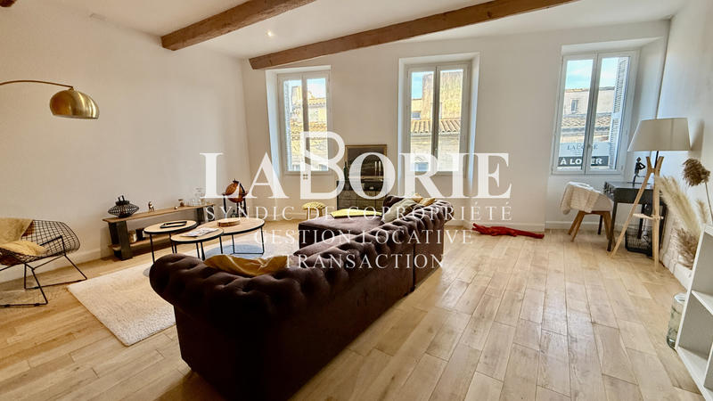 Appartement - 98 m² - 2 pièces