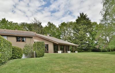 Maison - 267 m² - 10 pièces