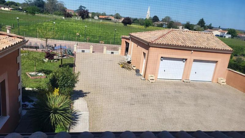Villa - 220 m² - 6 pièces
