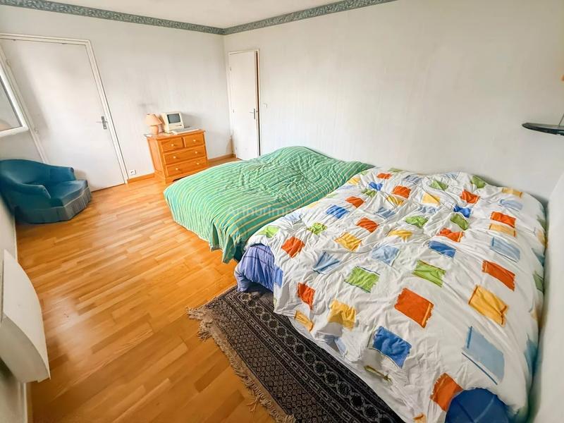 Maison - 189 m² - 8 pièces