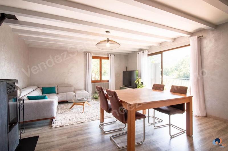 Maison traditionnelle - 103 m² - 4 pièces