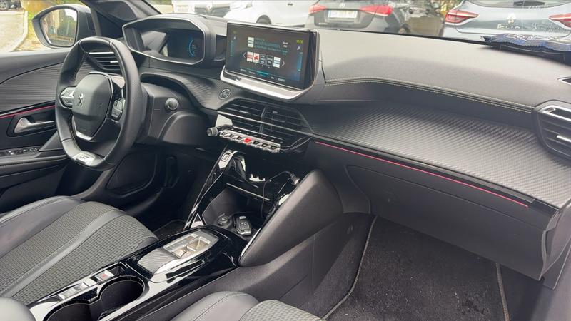 Peugeot E-208 136 50 kWh Gt Pack - Automatique Entretien constructeur