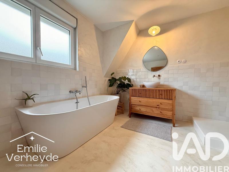 Maison - 93 m² - 5 pièces