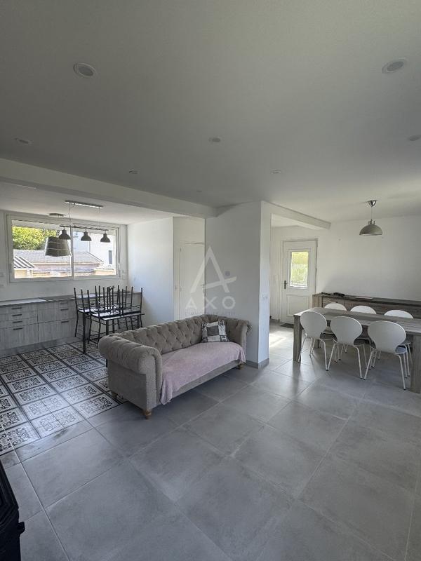 Maison - 90 m² - 4 pièces