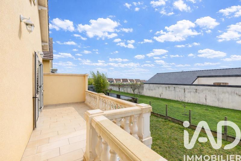 Maison - 136 m² - 6 pièces