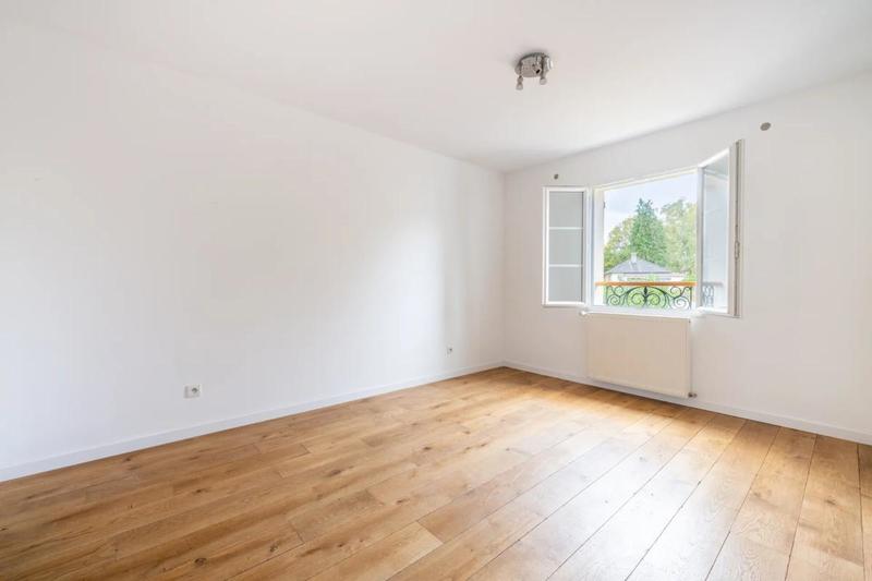 Maison - 143 m² - 6 pièces
