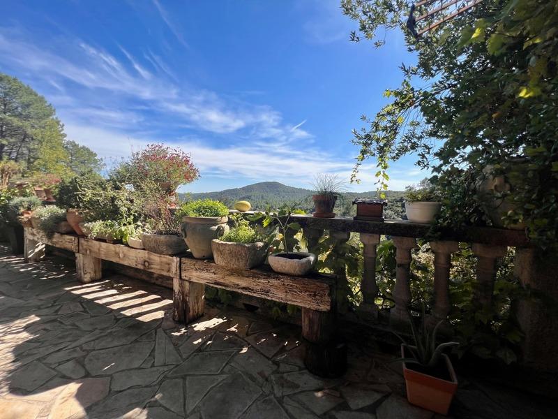 Maison - 196 m² - 6 pièces