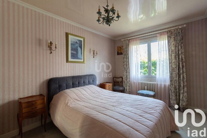 Maison - 238 m² - 10 pièces