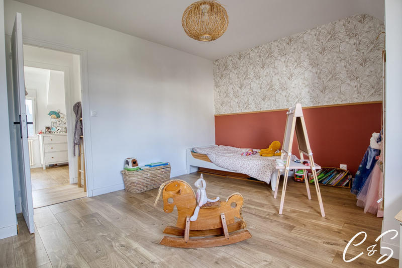 Maison - 142 m² - 5 pièces