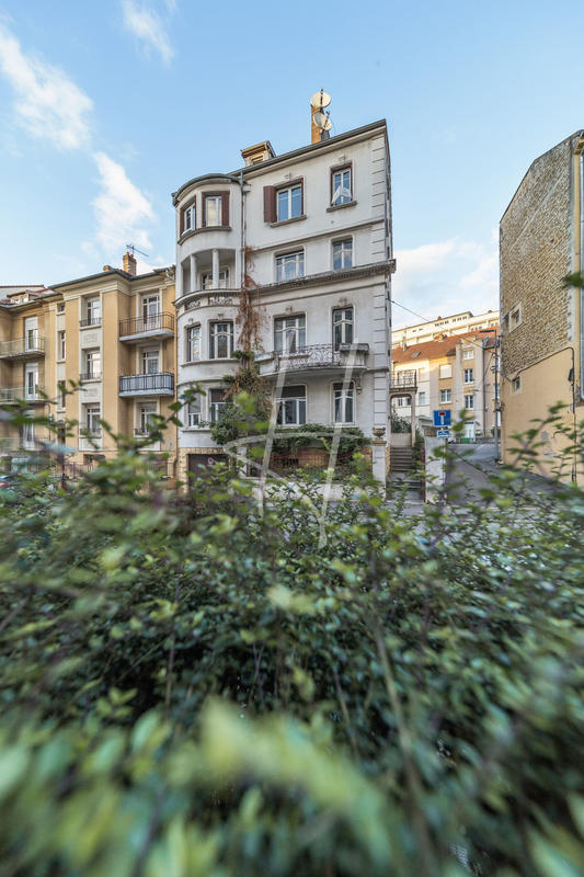 Appartement - 77 m² - 3 pièces