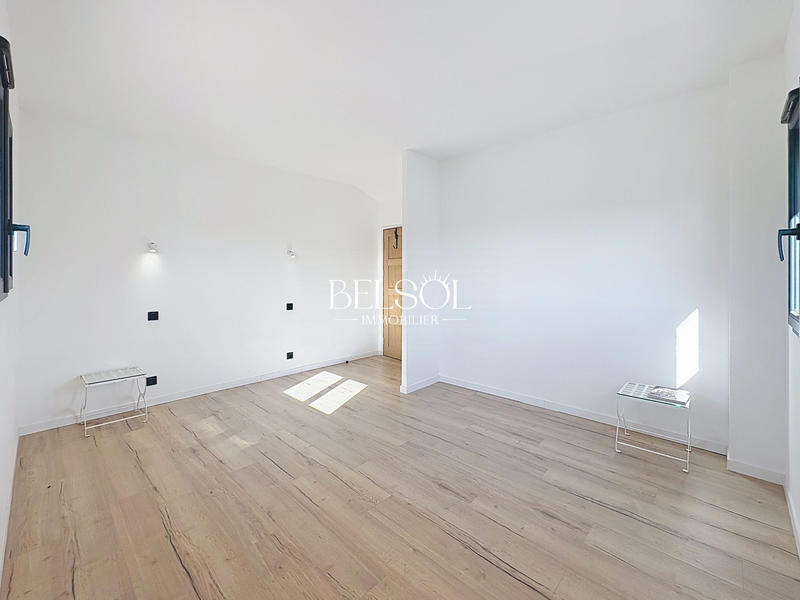 Villa - 250 m² - 7 pièces