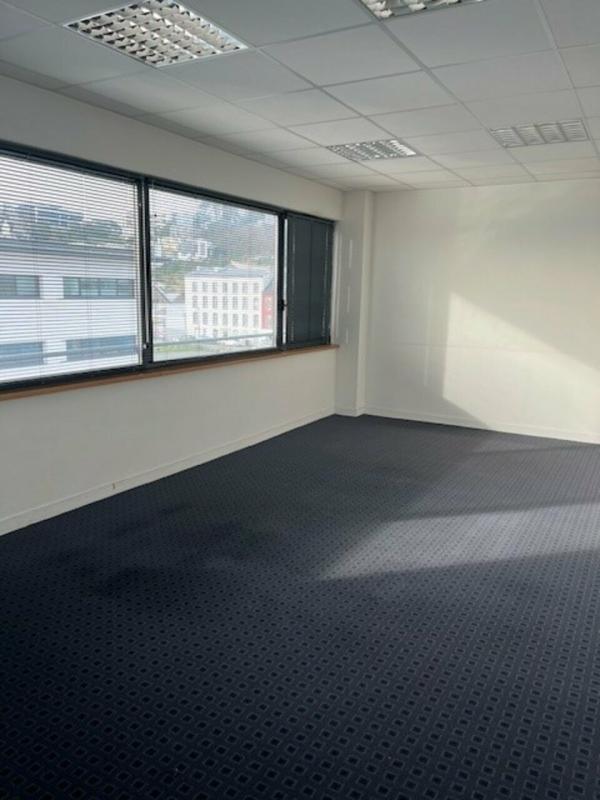 Bureau - 126 m²