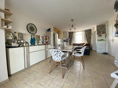 Maison - 85 m² - 5 pièces