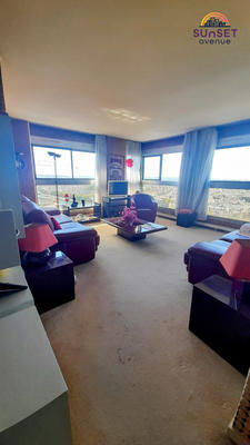 Appartement - 96 m² - 4 pièces