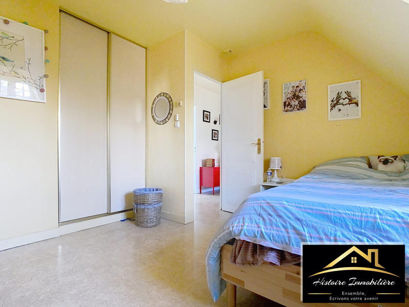 Maison traditionnelle - 125 m² - 8 pièces