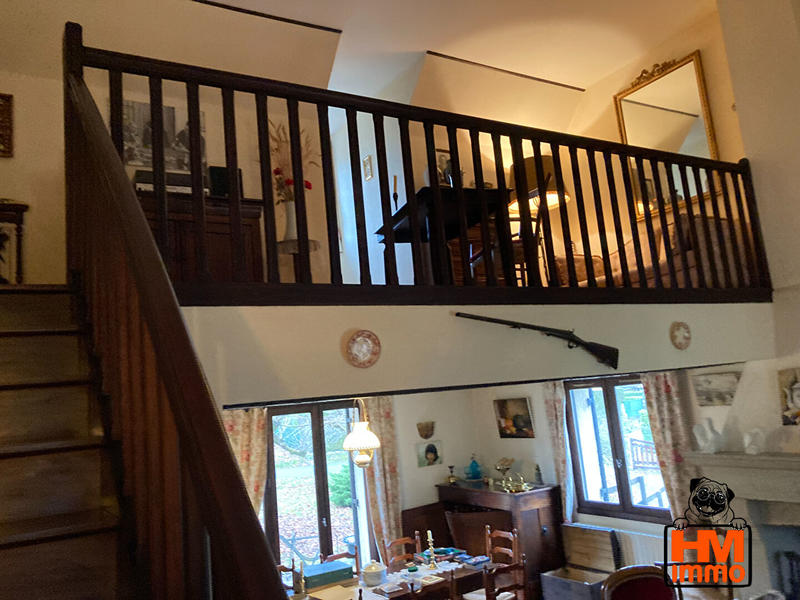 Maison - 107 m² - 6 pièces