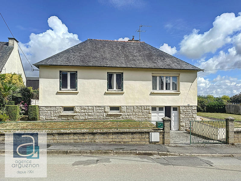 Maison - 90 m² - 6 pièces