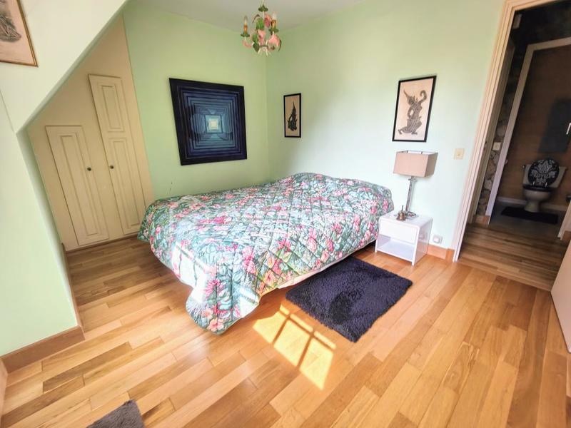 Maison - 170 m² - 7 pièces