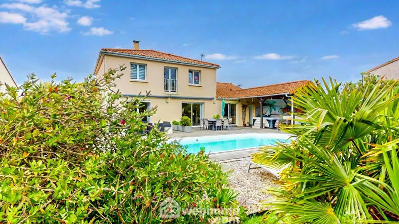 Maison - 169 m² - 7 pièces