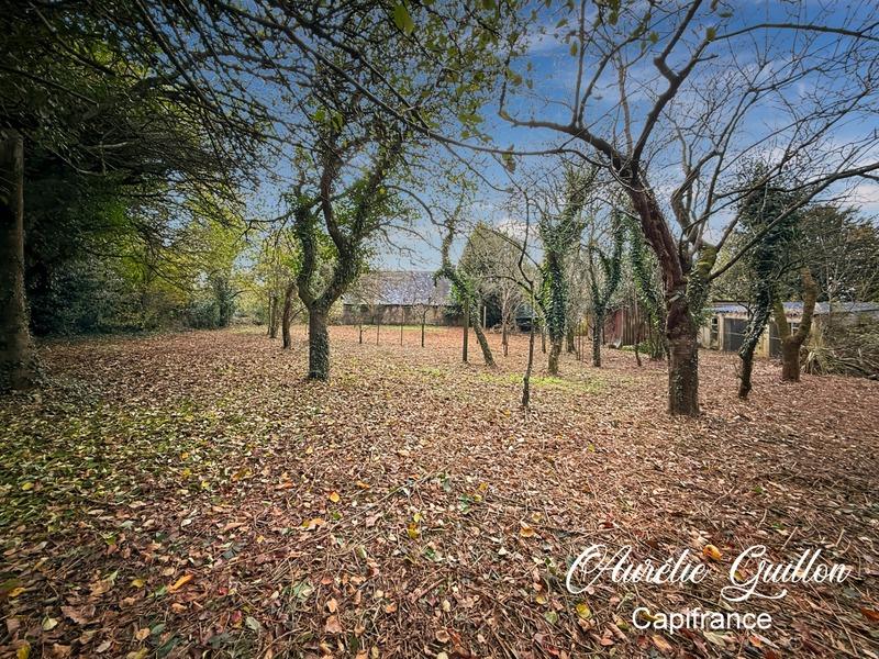 Maison - 250 m² - 15 pièces