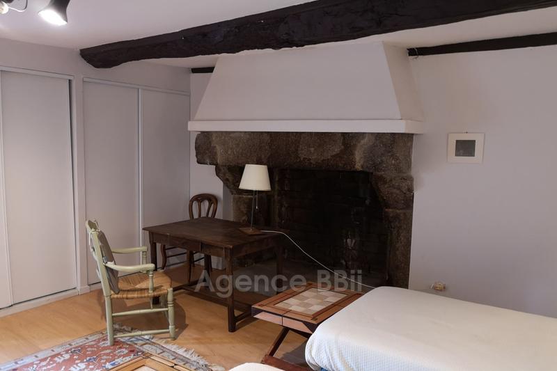 Maison - 300 m² - 15 pièces