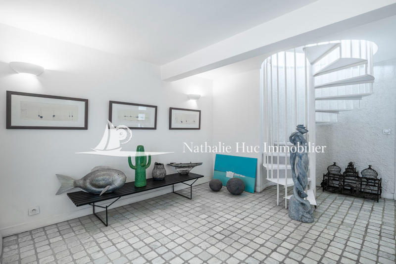 Maison - 200 m² - 6 pièces