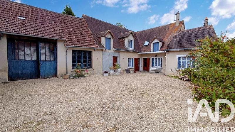 Maison - 161 m² - 8 pièces