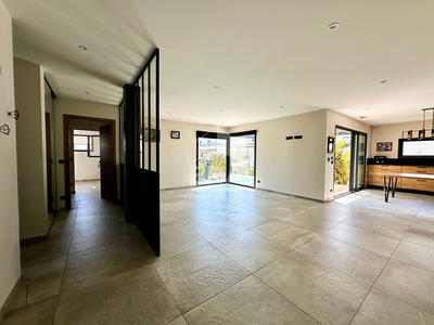 Maison - 142 m² - 6 pièces