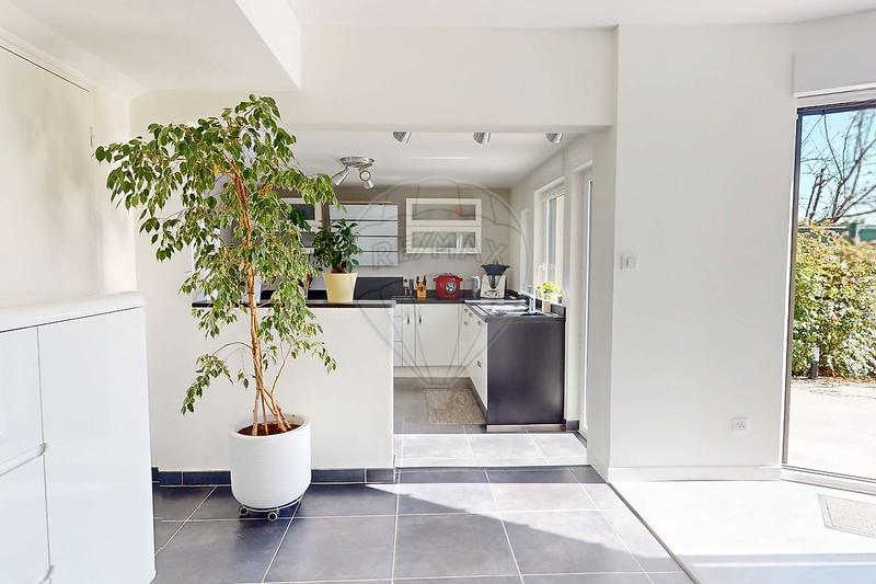 Maison d'architecte - 232 m² - 8 pièces