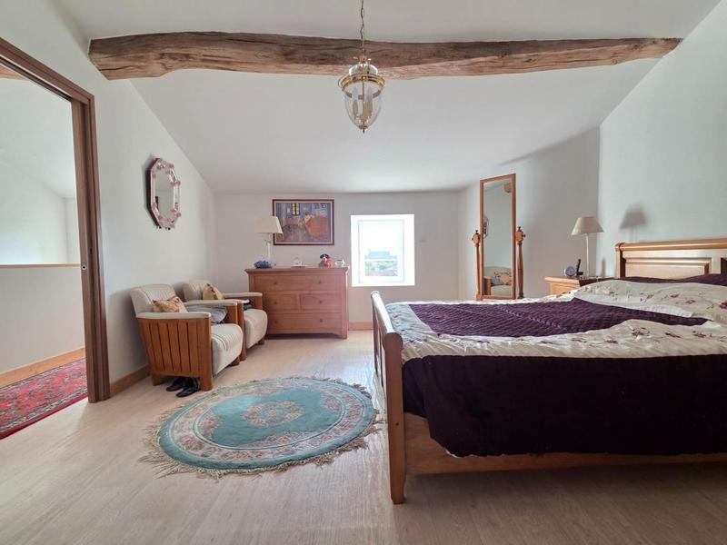 Maison - 194 m² - 7 pièces