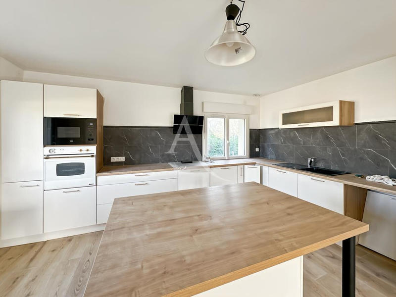 Maison - 127 m² - 5 pièces