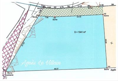 Terrain constructible - 1 041 m²