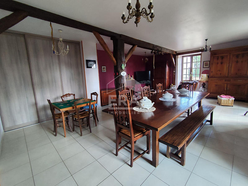 Maison - 151 m² - 5 pièces