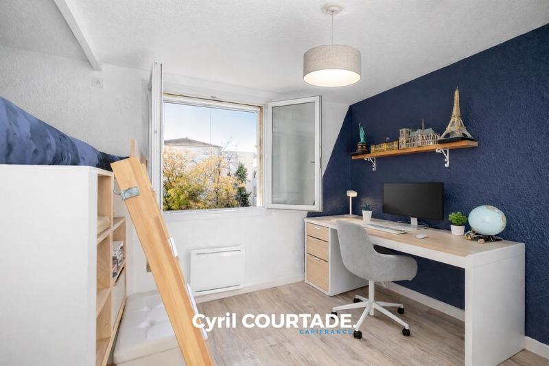 Maison - 90 m² - 4 pièces