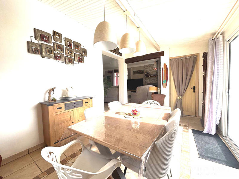 Maison contemporaine - 145 m² - 6 pièces