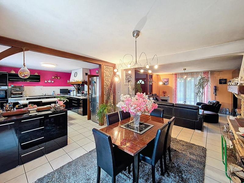 Maison - 143 m² - 5 pièces