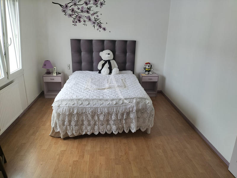 Maison - 104 m² - 5 pièces