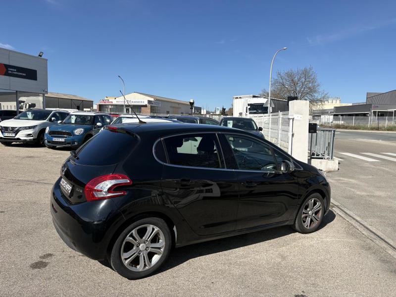 Peugeot 208 Vti 82cv Allure Bvm5 Equiper Superethanol